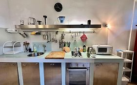 Near Ponte Vecchio: Central Luxury Flat